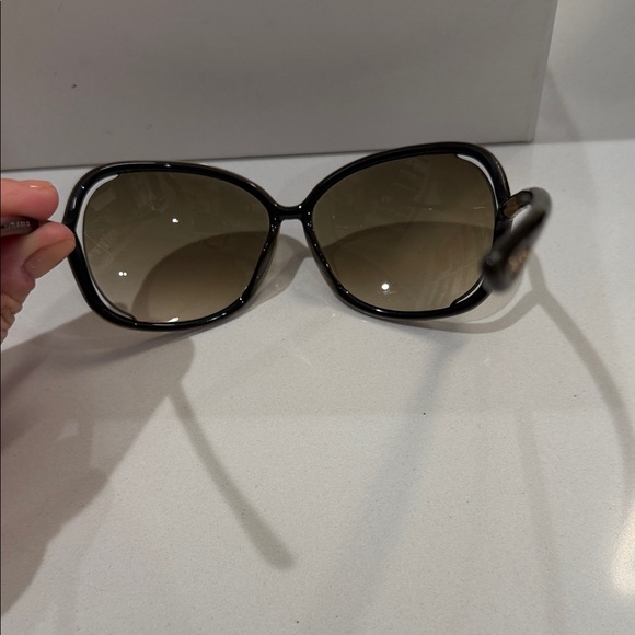 Tom Ford Olive Green Gradient Lens Sunglasses - Picture 4 of 7